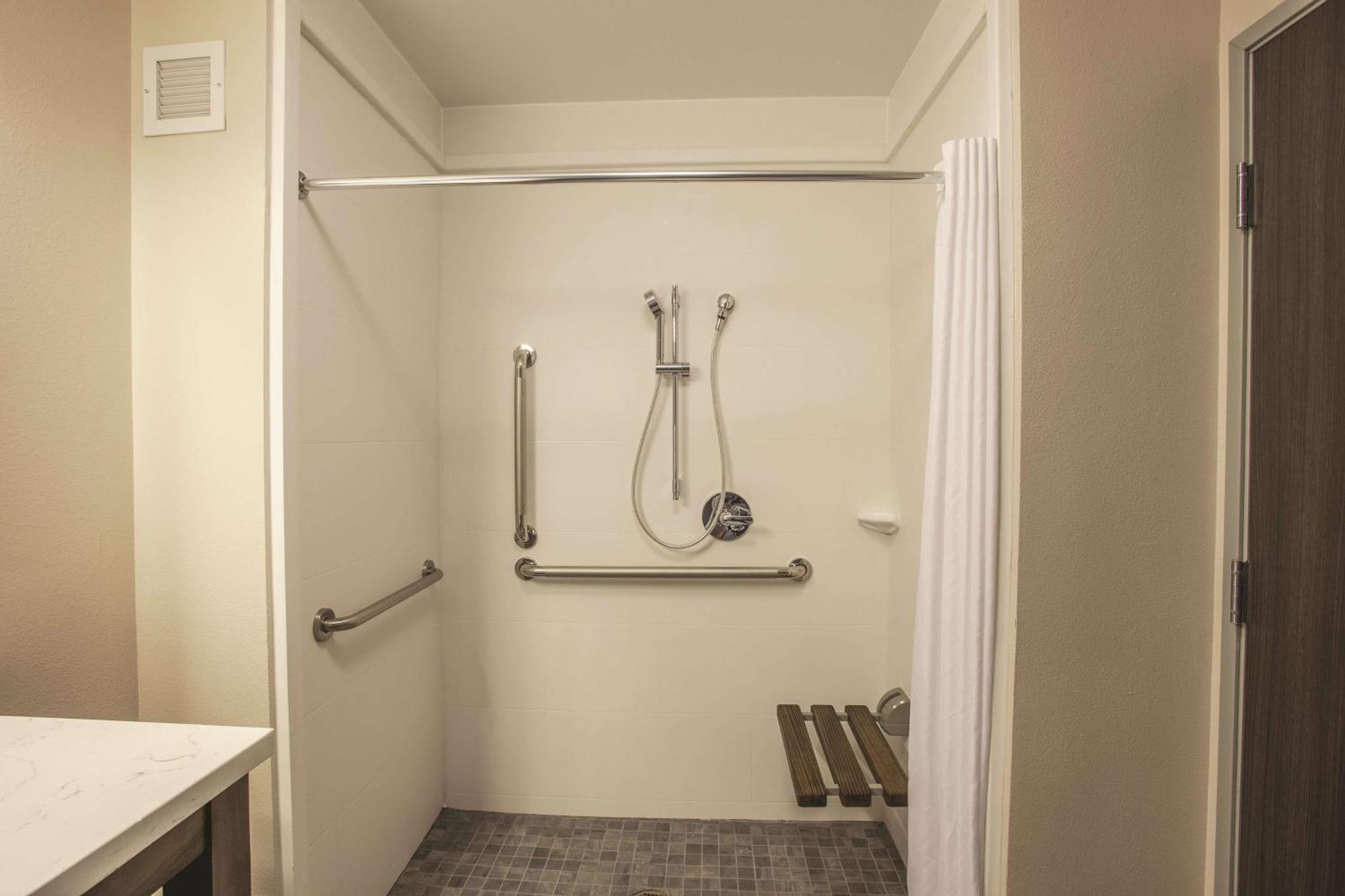 Queen Room with Two Queen Beds and Mobility/Hearing Access - Non-Smoking